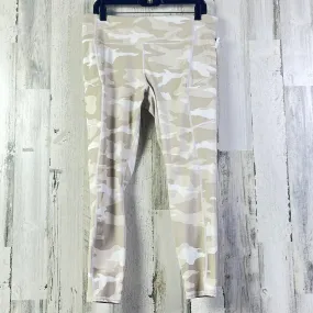 Athletic Pants By Athleta In Camouflage Print, Size: L