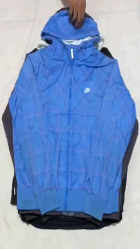 Nike windbreaker 17 pieces